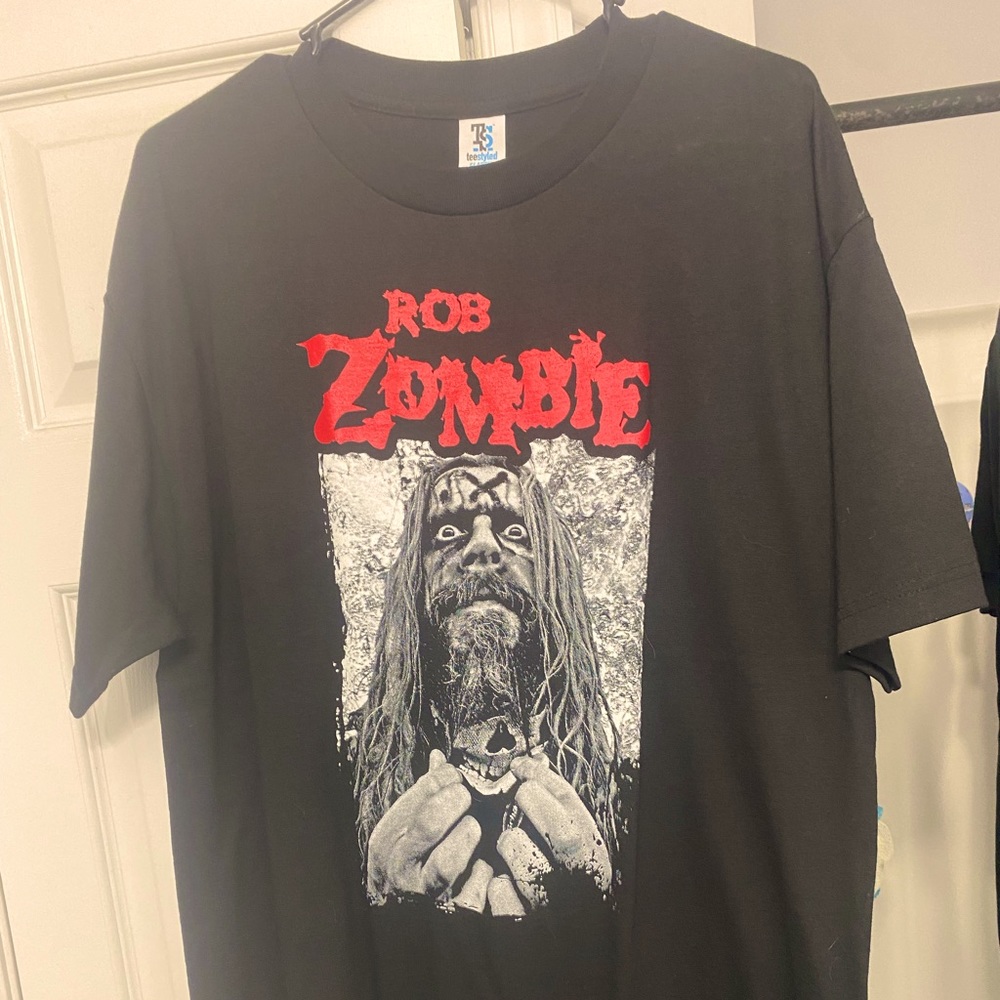 Rob Zombie Shirt size large never Worn